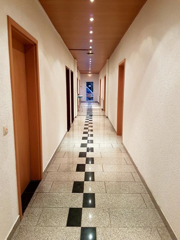 Hotel Atlantis 拉姆斯泰因-米森巴赫 外观 照片